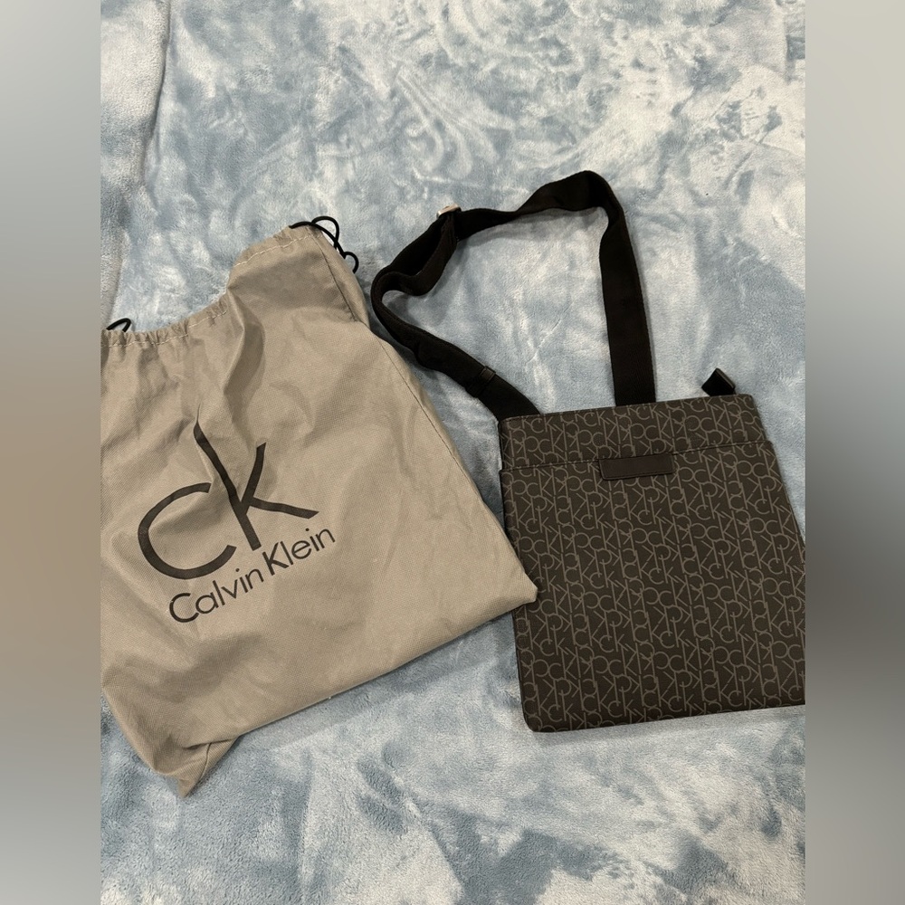 Calvin Klein Shoulder Bag